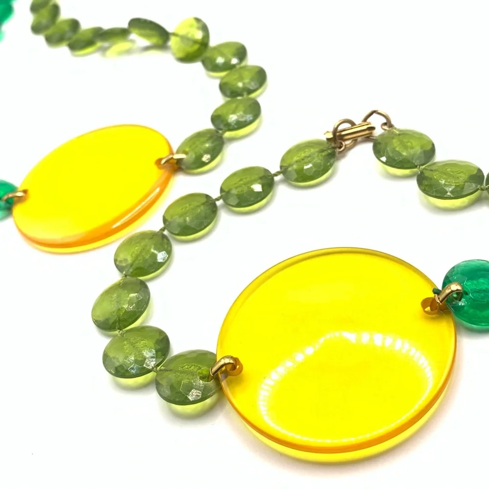 Colorful Vintage Long Yellow and Green Lucite Beaded Necklace W/ Fold over clasp - Picture 2 of 8